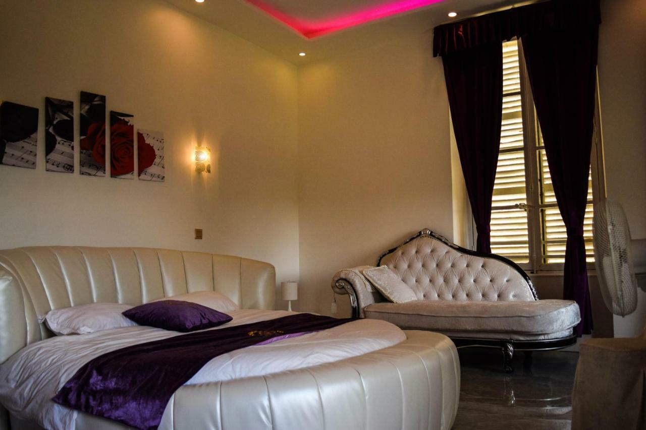 Chateau Nevers Bed and Breakfast Varennes-Vauzelles Εξωτερικό φωτογραφία