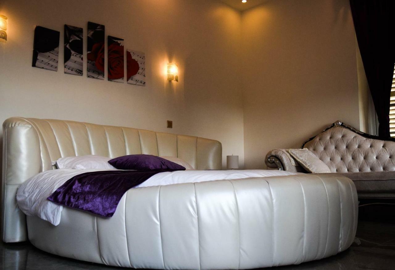 Chateau Nevers Bed and Breakfast Varennes-Vauzelles Εξωτερικό φωτογραφία